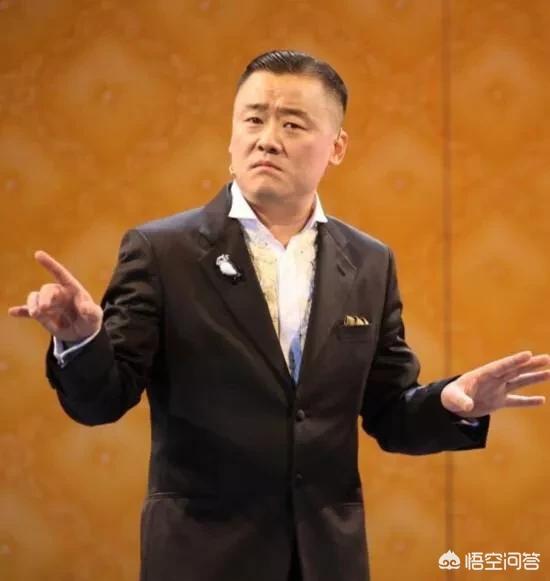 小沈龙和周立波的脱口秀哪个好看？