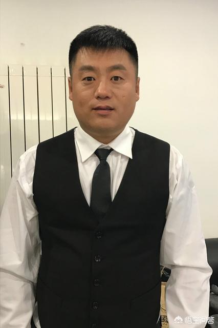 《乡村爱情》里的宋晓峰傻吗？