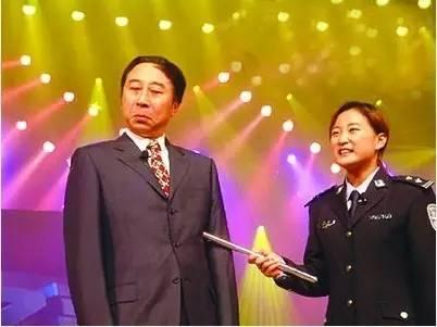 冯巩的徒弟当中，为何贾玲发展得最好？