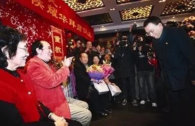 牛群和侯耀华是亲师兄弟，关系真的不好吗？
