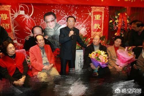 常宝华为什么收侯耀华为徒？