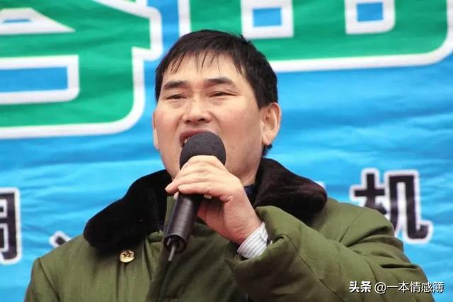 岳云鹏比朱之文更有钱，为什么岳云鹏家乡没有把岳云鹏当提款机？